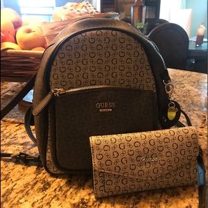 Guess mini backpack w/matching wallet
